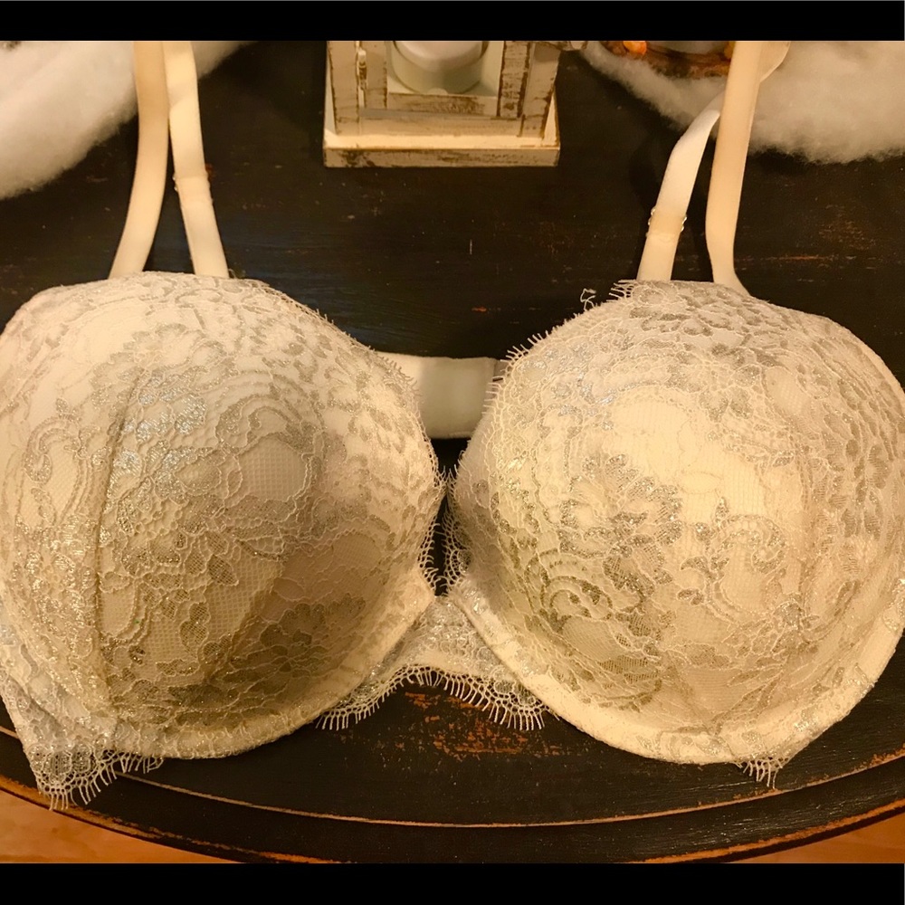 🔥 Cream Lace Dream Angels Push-up Bra 🔥